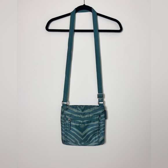 Coach Getaway F77541 Zebra Print Mineral Teal File Nylon Crossbody Bag - Picture 1 of 14